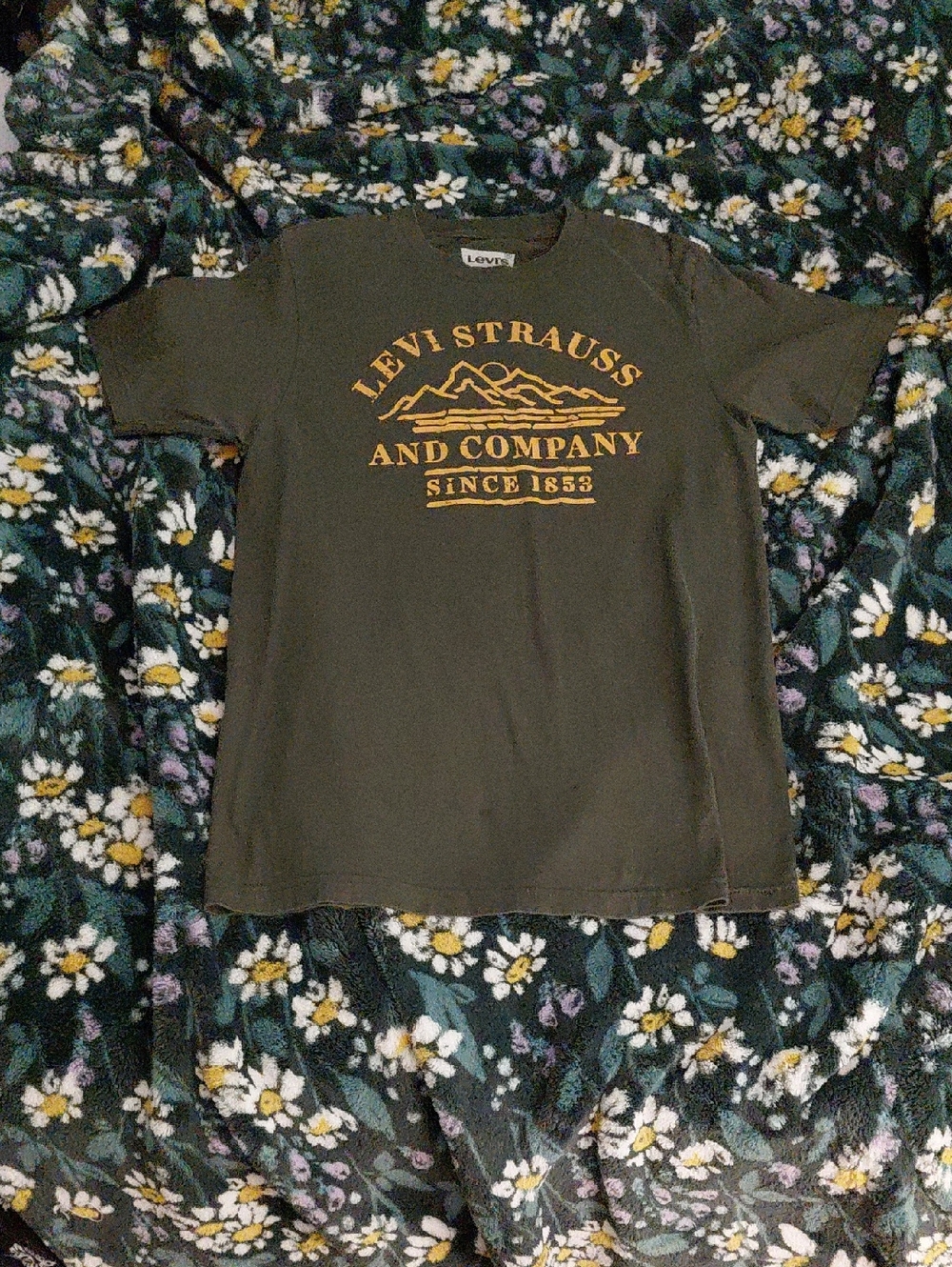 Levi's Olive Green Tee w/ Yellow Graphic- Mens Size Small